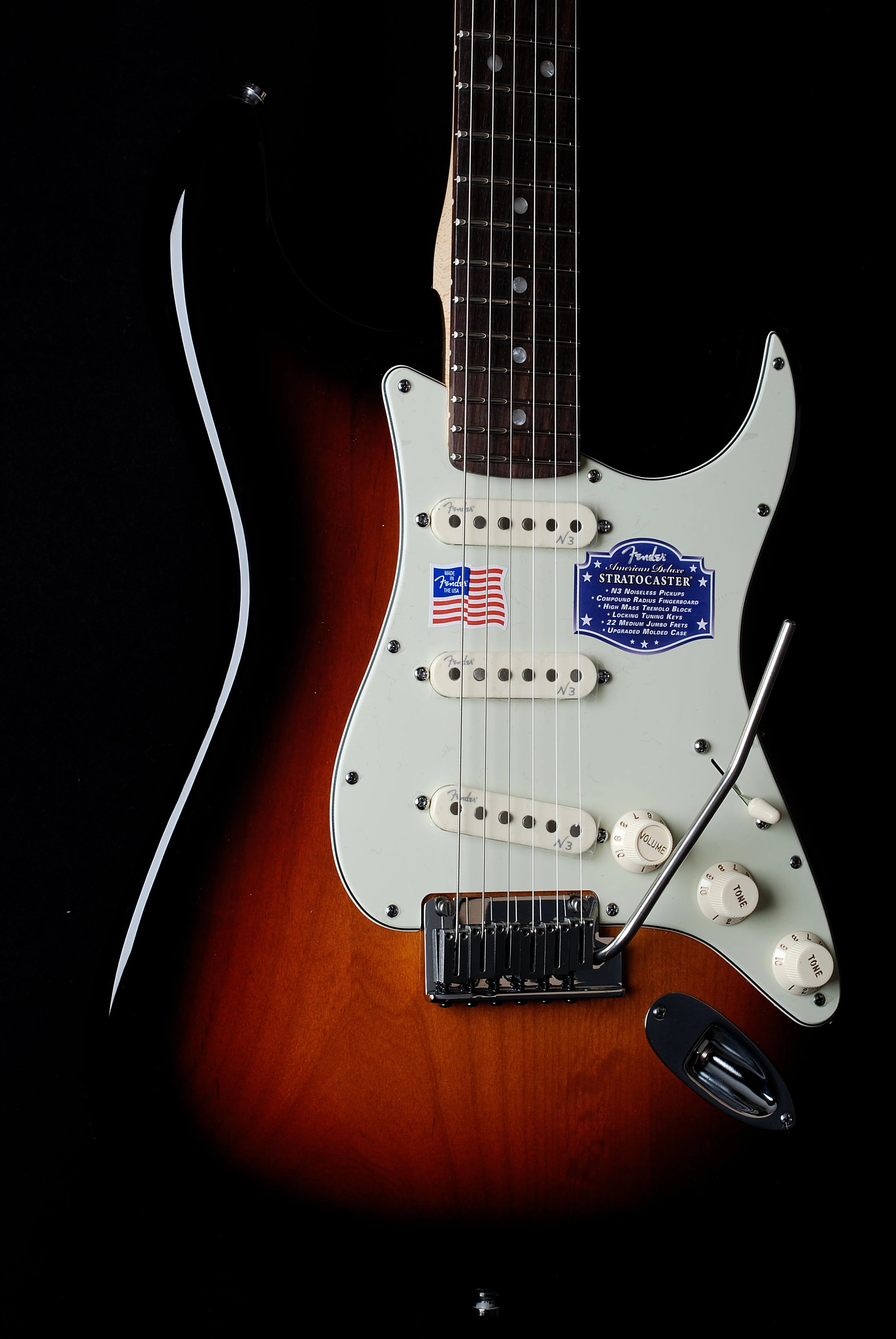 Fender American Deluxe Strat 3 Tone Sunburst Rosewood