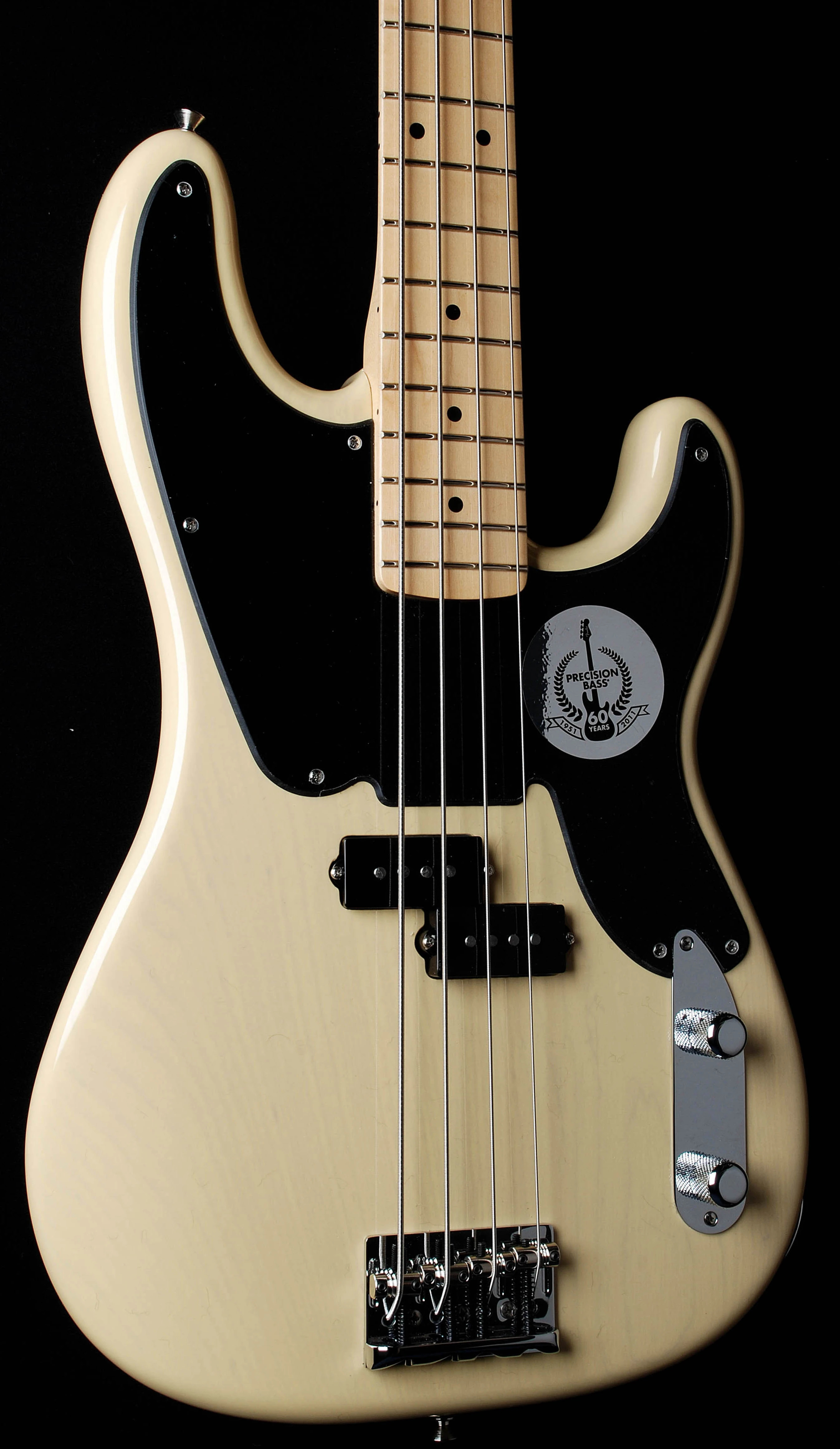 Fender 60th Anniversary P Bass Blackguard Blonde