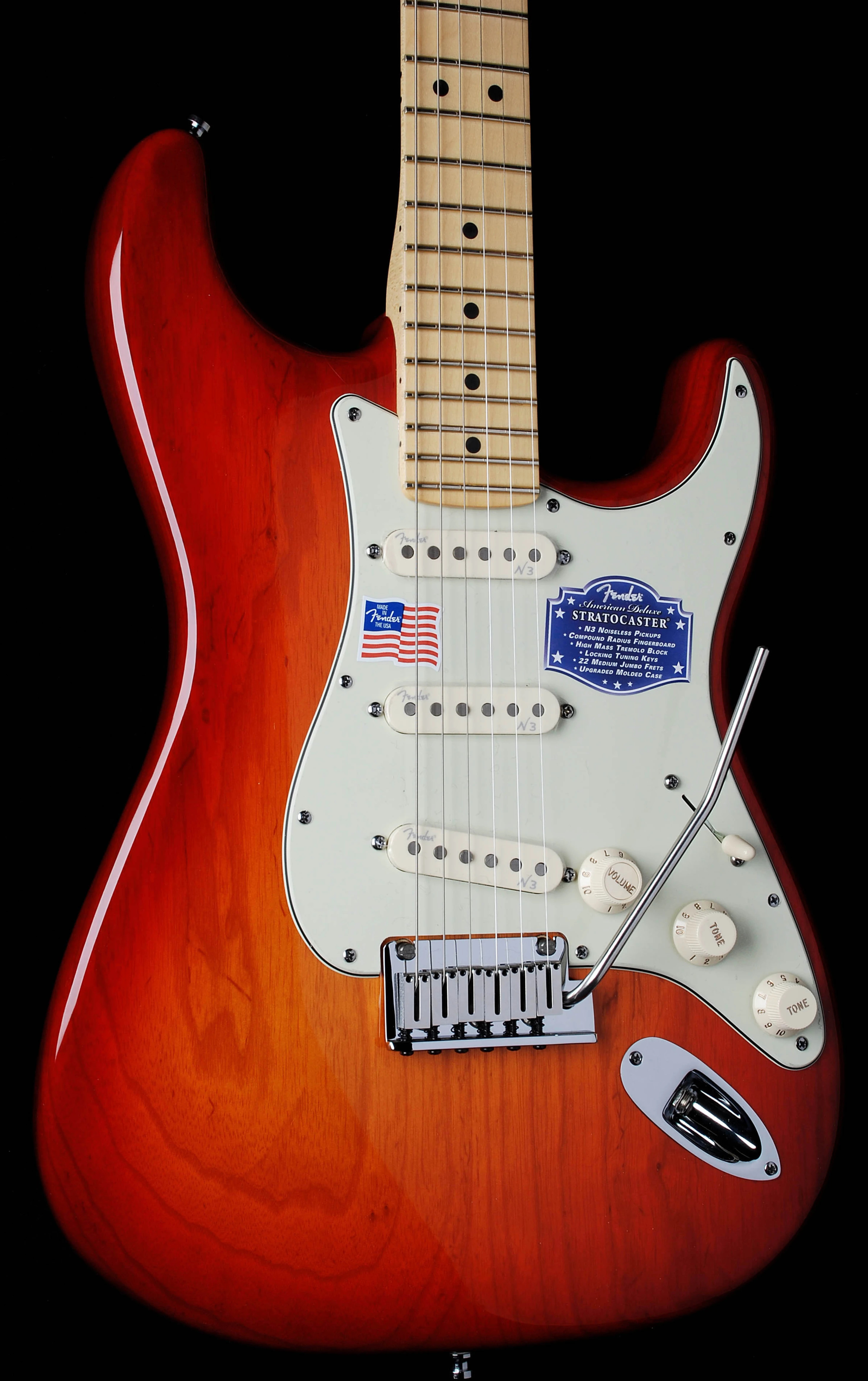 Fender American Deluxe Strat Ash Aged Cherry Burst Maple