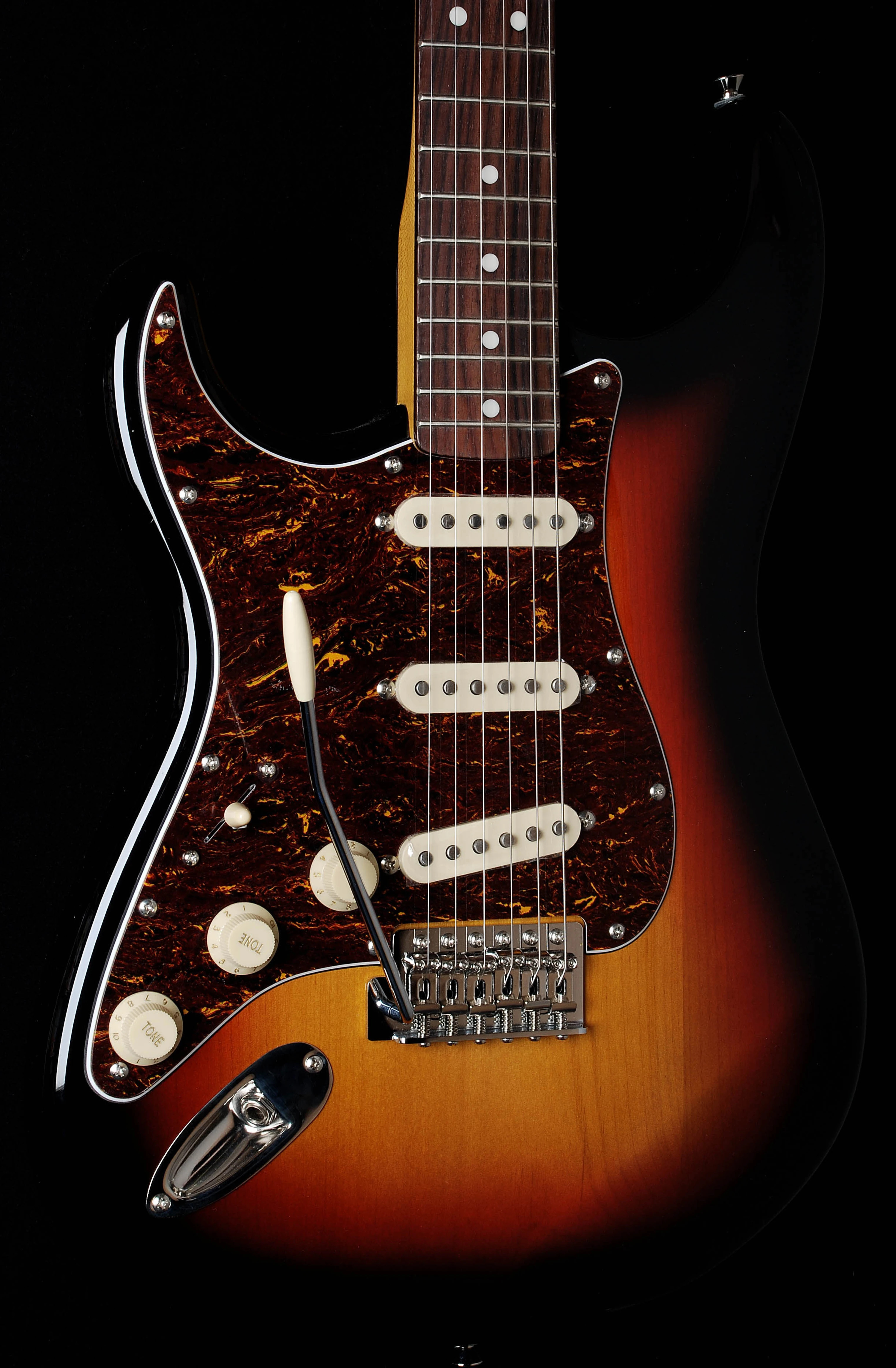 Squier Classic Vibe 60's Strat 3 Tone Sunburst Left Handed