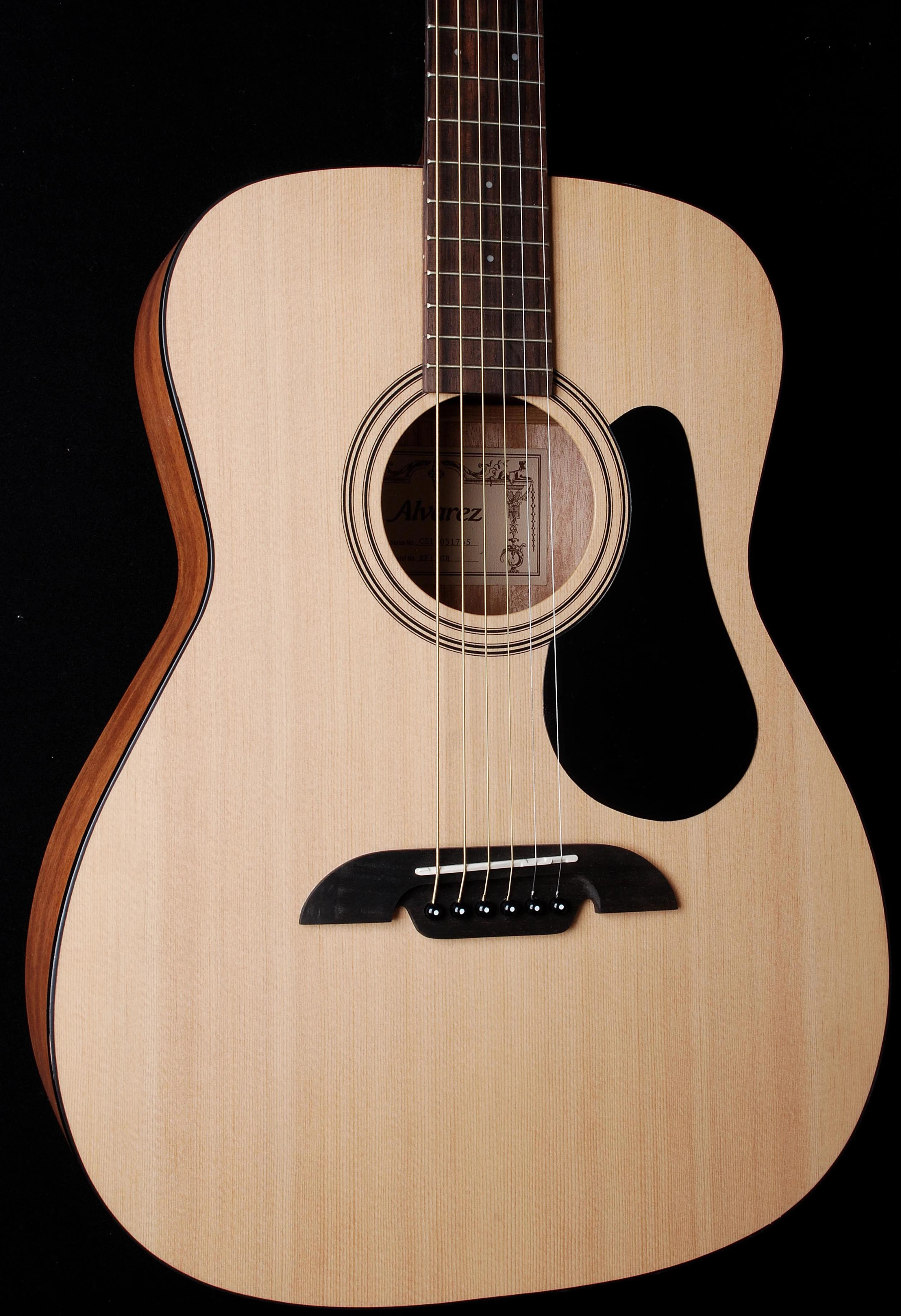 Alvarez RF12GB Folk 000 With Gigbag