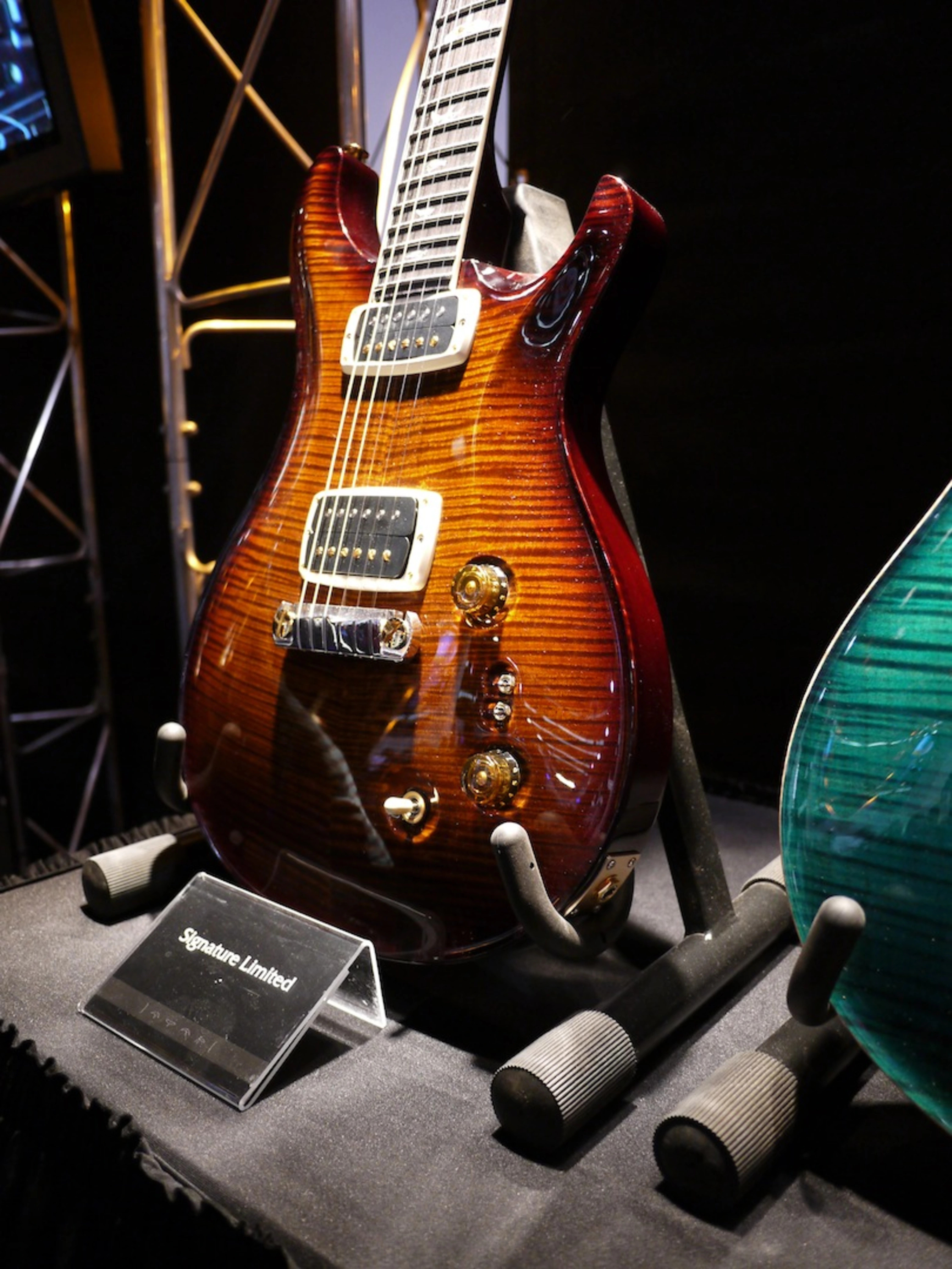 PRS Signature Limited Run Black Gold Wrap