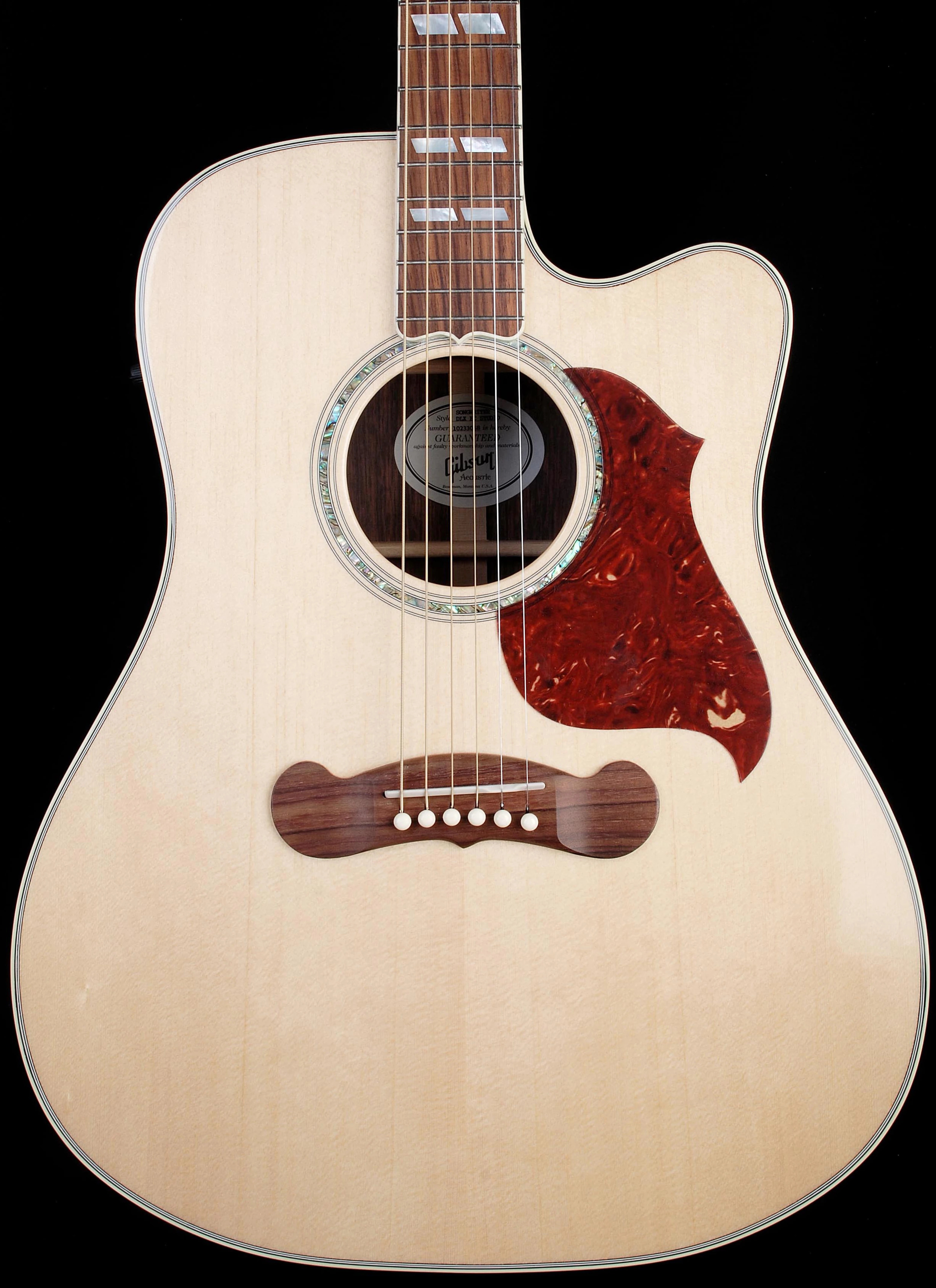 Gibson Songwriter Deluxe Studio EC in Antique Natural