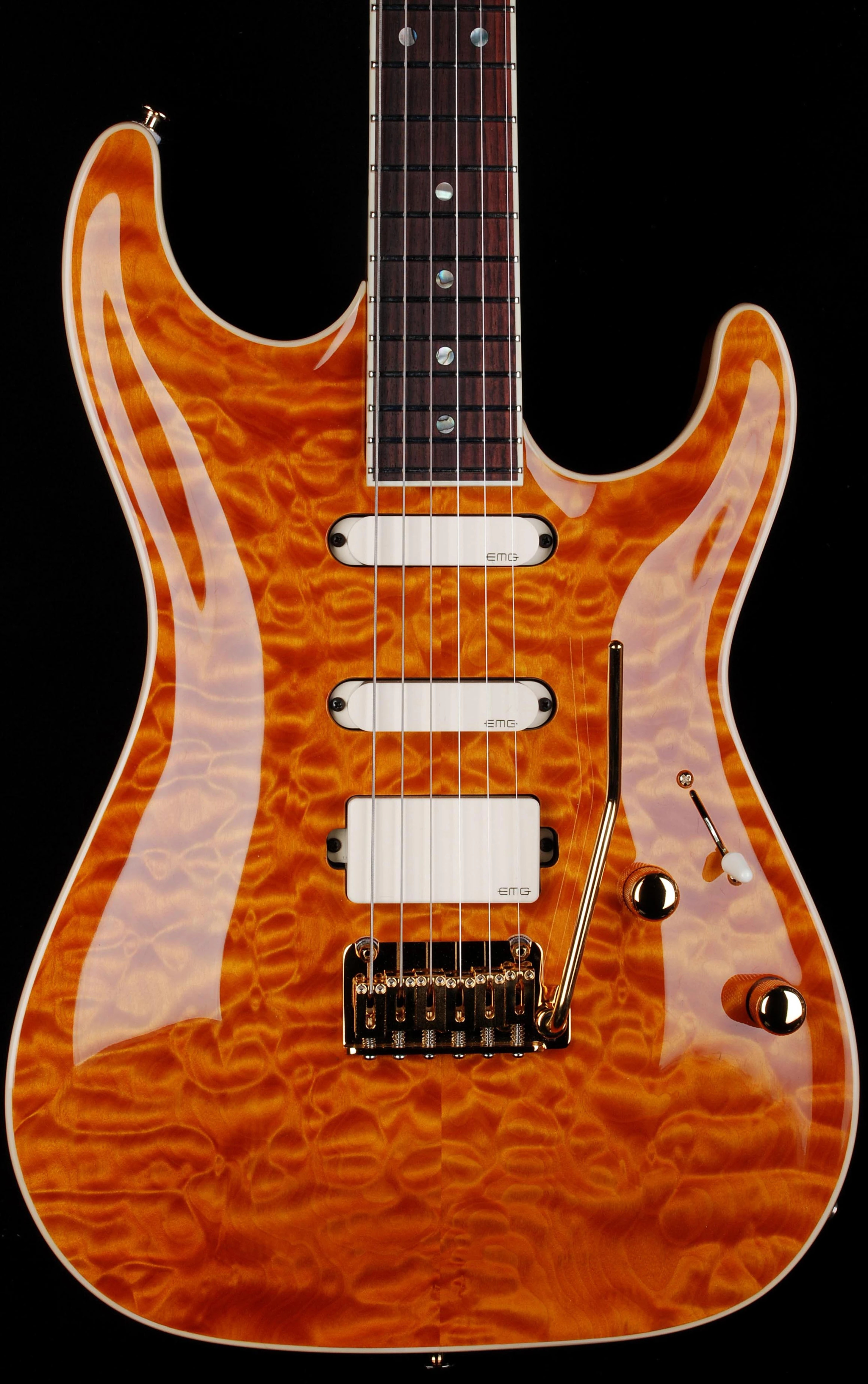 Suhr Carve Top Standard Knopfler Spec with 2 post Trem