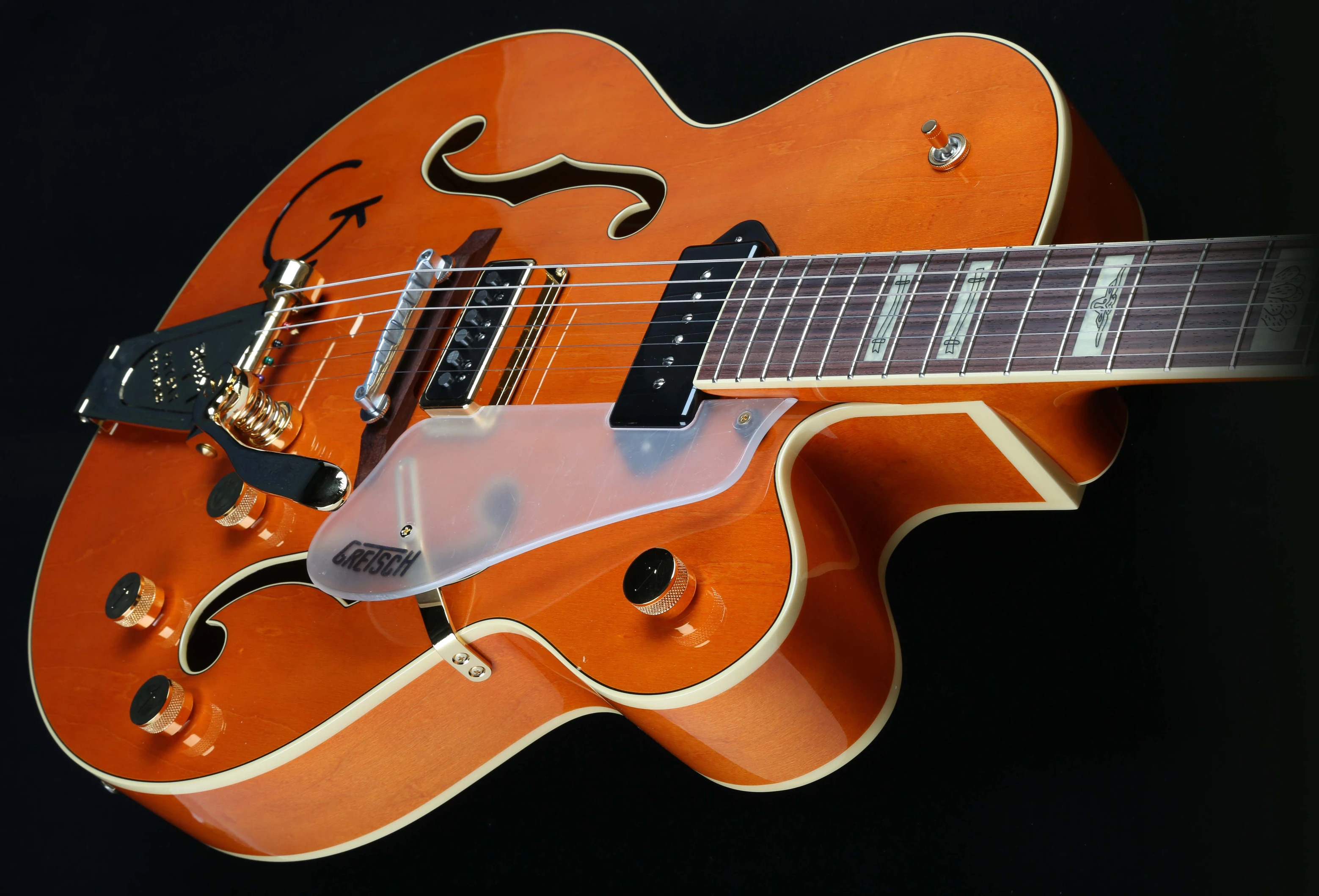 Gretsch G6120 Eddie Cochran Hollow Body Peach Guitars