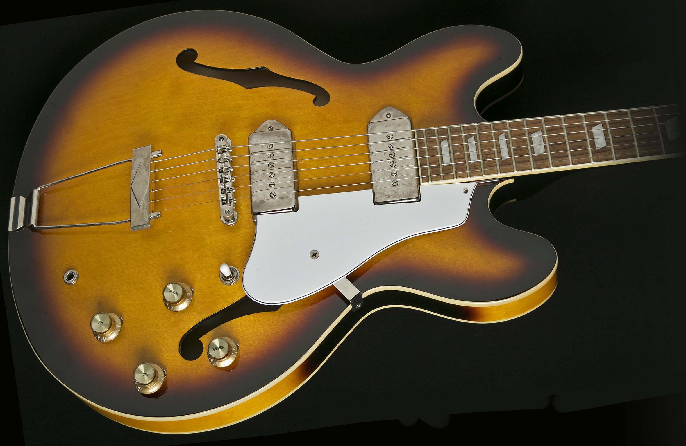 when were humbuckers used on epiphone casinos