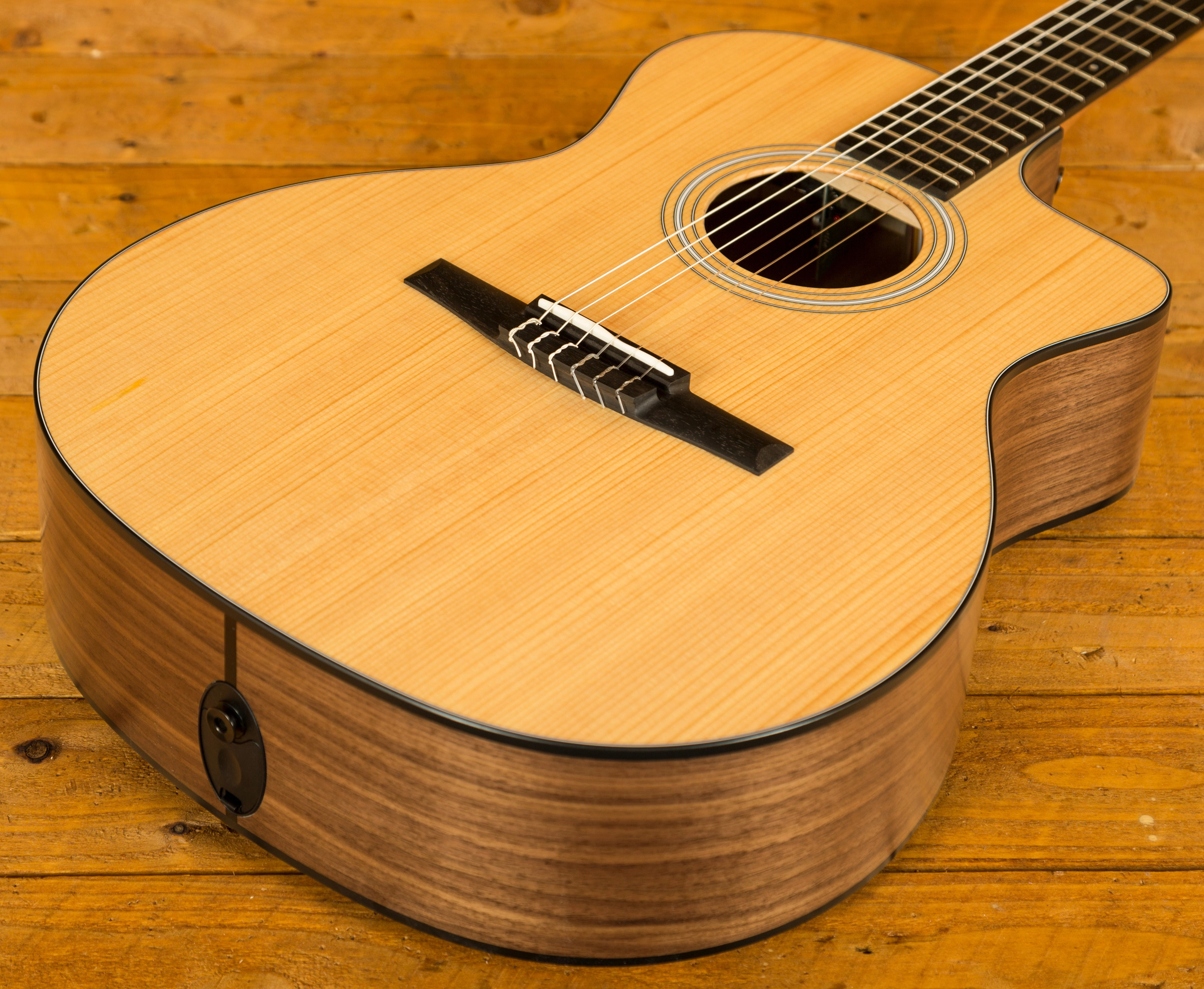 Taylor 114ceN Nylon Strung Acoustic Guitar Peach Guitars