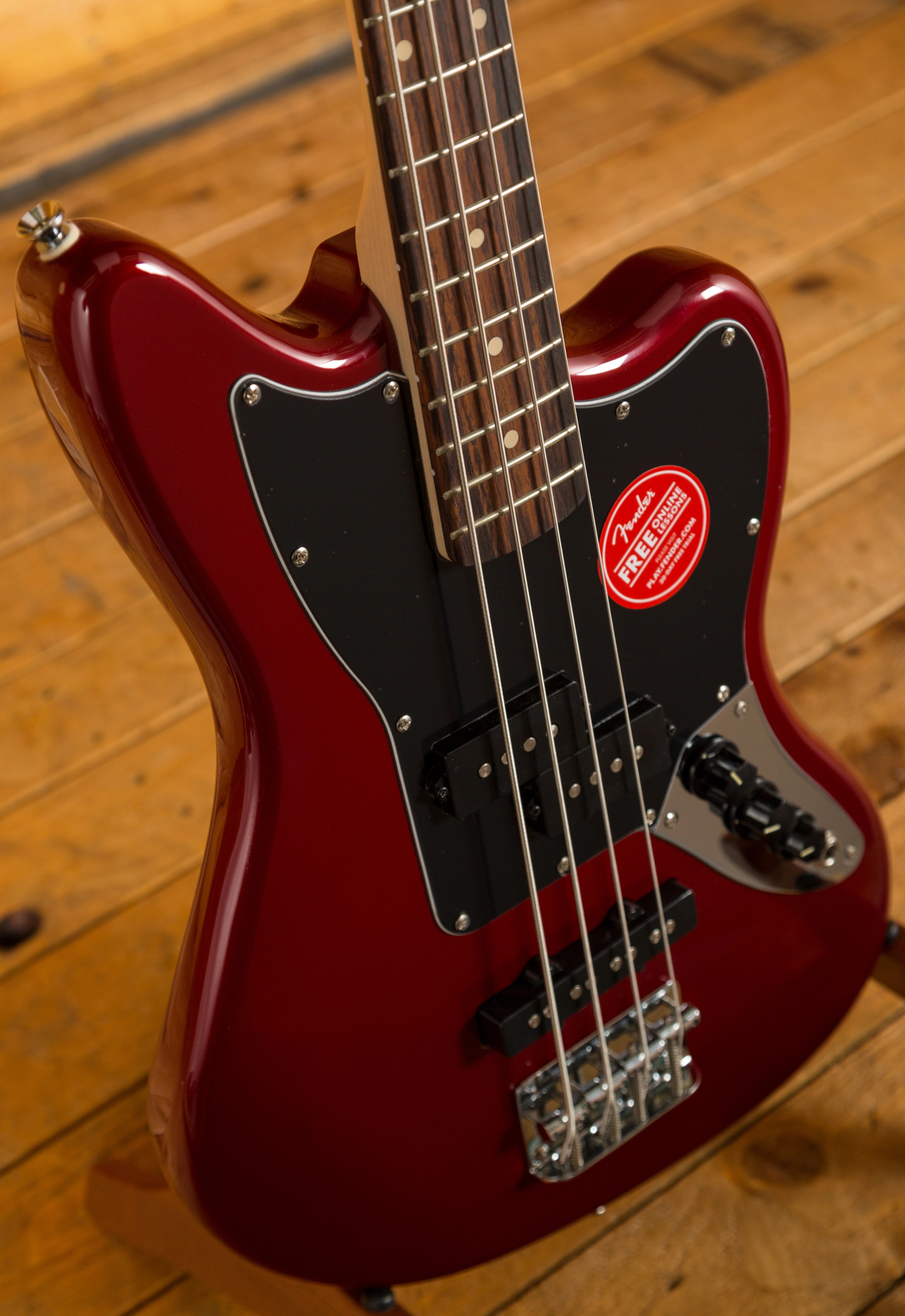 Squier Vintage Modified Jaguar Bass Special SS Candy Apple Red Peach