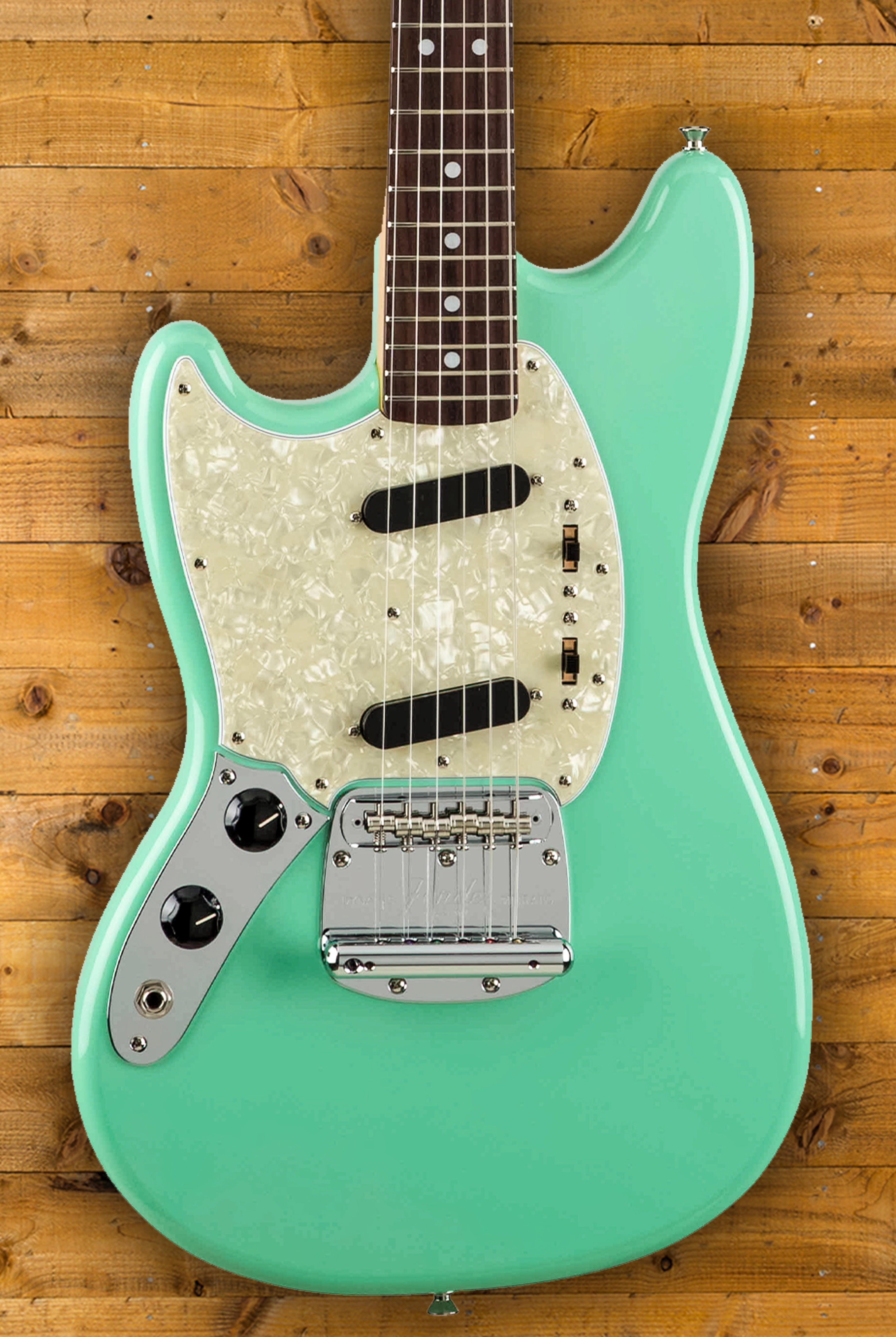 Fender Japan Traditional 60's Mustang Seafoam Green LH Peach Guitars