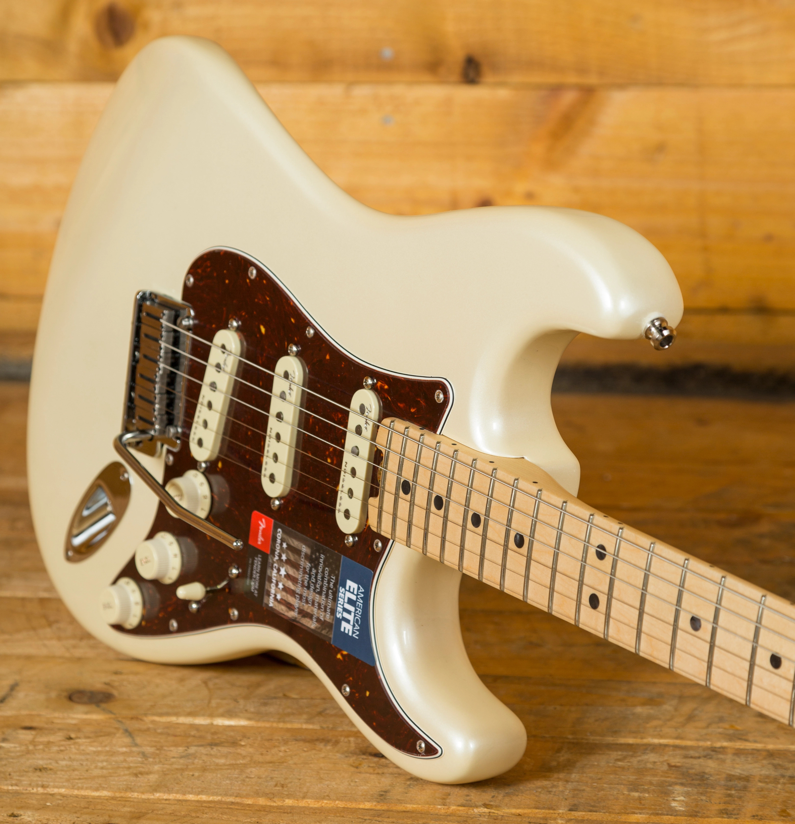 Fender American Elite Stratocaster Maple Neck Olympic Pearl Peach Guitars