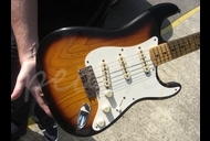Fender Custom Shop 'Tone Machine' 57 Strat Relic 2TS 