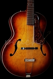 Godin 5th Avenue Cognacburst with case