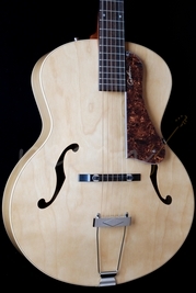 Godin 5th Avenue Natural